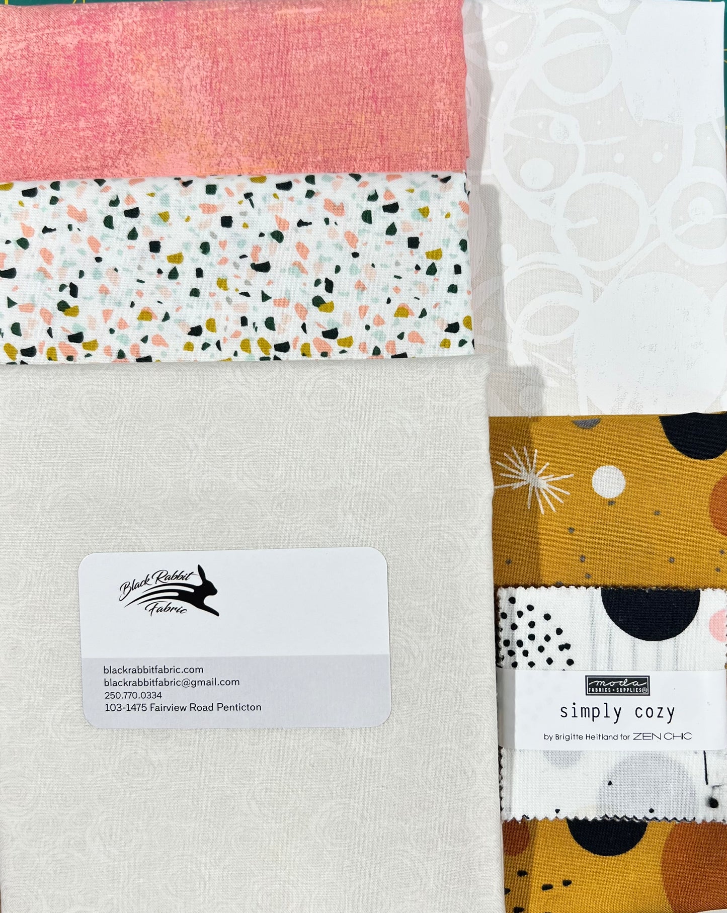 Quilt Kit - Gather Around Table Runner