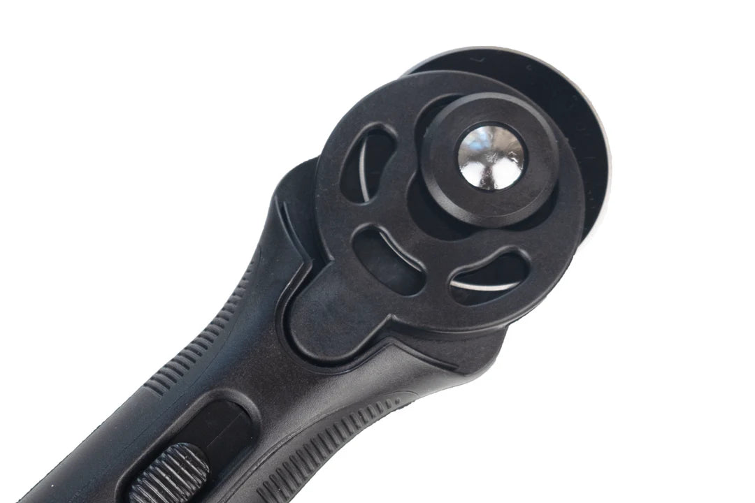 LDH Scissors Midnight Edition Rotary Blades 45mm - Black Rabbit Fabric Inc.